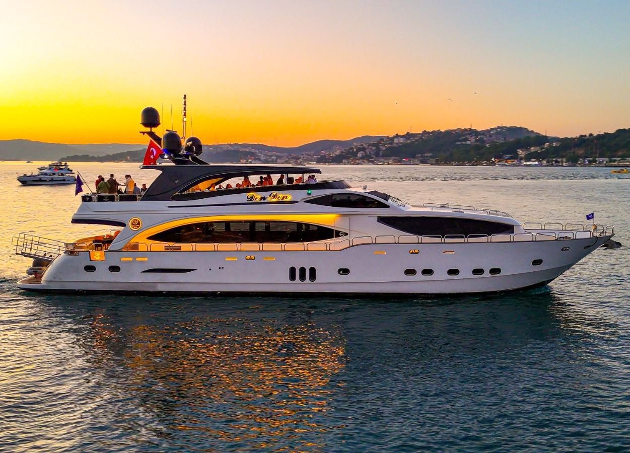 Vip Mega Yacht